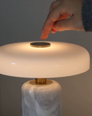 โคมไฟตั้งโต๊ะ LM203