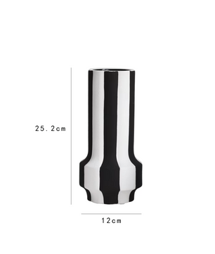 แจกัน black and white vase MD004