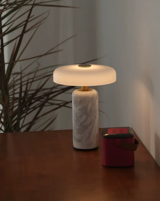 โคมไฟตั้งโต๊ะ LM203