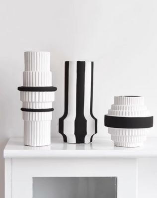 แจกัน black and white vase MD004